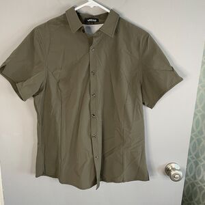 Unitop Mens L Button Up Short Sleeve Olive Green Outdoor Hiking Shirt
